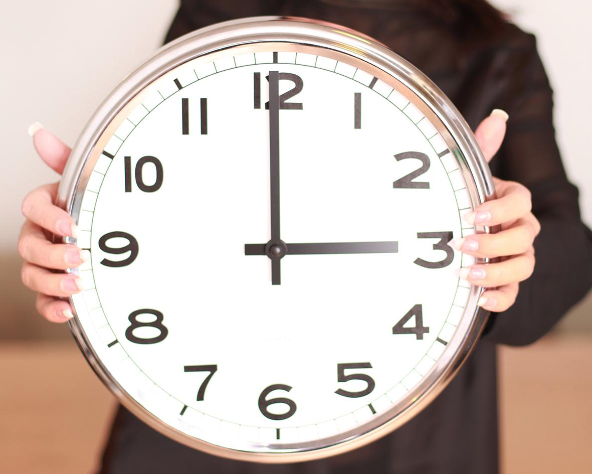 Uhr mit der Zeit drei Uhr Morgens